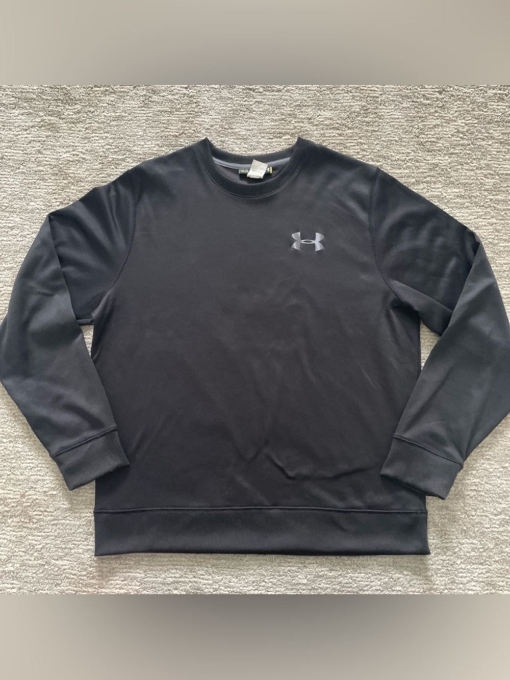Under Armour Sweatshirt Black Men’s Size Large Fleece Crew Neck Long Sleeve